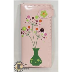 NEW SHAG WEAR WOMENS WALLET