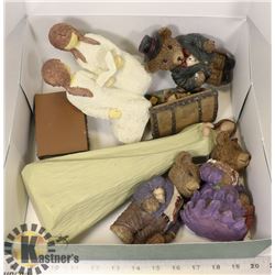 VARIETY OF ORNAMENTS