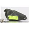 Image 1 : SOAPSTONE SCULPTURE OF A BIRD 7" WIDE