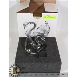 LARGE CRYSTAL SWAN ORNAMENT.