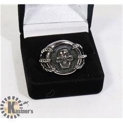 NEW MENS METAL SKULL RING SURROUNDED