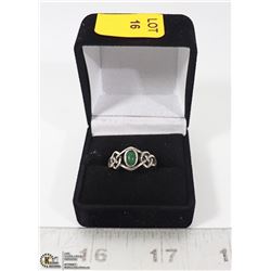 .925 SILVER RING WITH GREEN STONE - SIZE 4 -