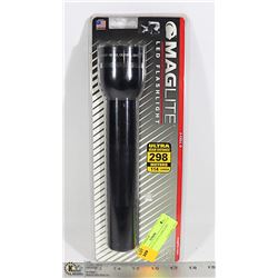NEW MAGLITE LED FLASHLIGHT