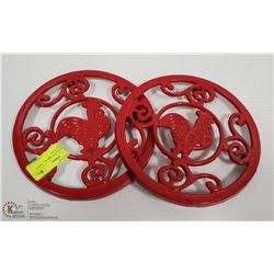 PAIR OF ROOSTER METAL TRIVETS