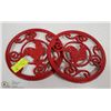 Image 1 : PAIR OF ROOSTER METAL TRIVETS