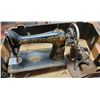 Image 2 : VINTAGE SINGER SEWING MACHINE