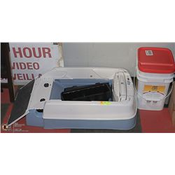 ELECTRIC CAT LITTER BOX- PLUG IN. AUTOMATIC