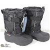 Image 1 : ICE FIELDS WINTER BOOTS SIZE 12 BOYS