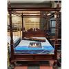 Image 2 : VINTAGE CANOPY QUEEN SIZE BED FRAME