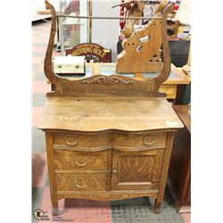 ANTIQUE SOLID WOOD CRAFTSMAN VANITY