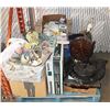 Image 1 : PALLET MISC GLASS AND HOUSEWARES ITEM