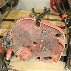 RIDGID TRI STAND, 1/8" TO 6"