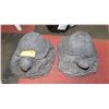 Image 1 : PAIR OF DECORATIVE CEMENT TURTLES