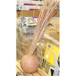 VASE WITH DRIED FLOWERS