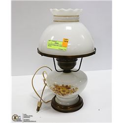 VINTAGE HURRICANE LAMP - 3 WAY SWITCH