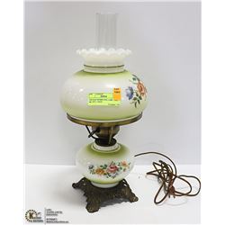 VINTAGE HURRICANE LAMP - L & L MC 1973 - 3 WAY