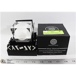 FOREVER FLAWLESS WHITE DIAMOND INFUSED HYDRA-AM