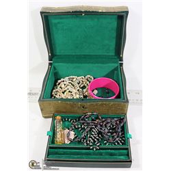 JEWELLERY BOX WITH COSTUME JEWELLERY