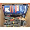 Image 1 : LARGE BOX OF SCREWDRIVERS