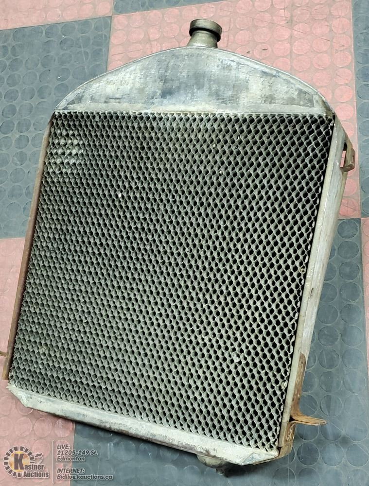 ANTIQUE HONEYCOMB RADIATOR