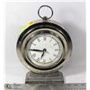 Image 1 : CLOCK
