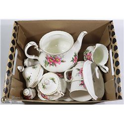 ROYAL ALBERT PRAIRIE ROSE TEA SET FOR 2