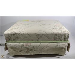 MID CENTURY FOOT STOOL