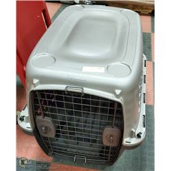 PETMATE TAMPER PROOF DOG KENNEL -