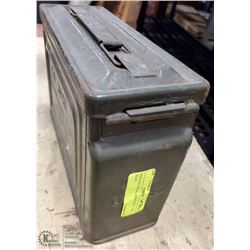 VINTAGE METAL AMMO BOX - CAL 30 M1