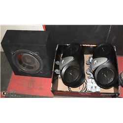 SET OF INFINITY TOWER SPEAKERS - BOAT OR ATV