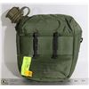 Image 1 : US MILITARY CANTEEN IN A CAMO CASE