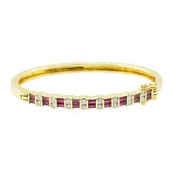 2.06 ctw Baguette Step Rubies And Diamond Bracelet - 18KT Yellow Gold