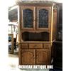 Image 1 : 197 cm wooden showcase