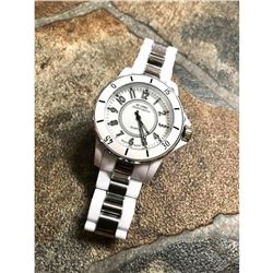 White Stainless Steel Quartz Sport Wristwatch