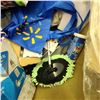 Image 8 : TRI FOLD BOX OF ITEMS