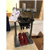 Image 1 : 8 CAN BOTTLE LID PRESS
