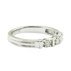 0.15 ctw Diamond Ring - 10KT White Gold