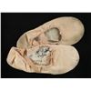Image 2 : Natalie Portman Signed Ballet slippers