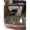 Image 1 : VINTAGE ELNA SUPERMATIC SEWING MACHINE