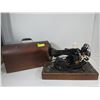 Image 1 : ANTIQUE BOXED SINGER SEWING MACHINE