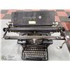 Image 1 : ANTIQUE REMINGTON TYPEWRITER