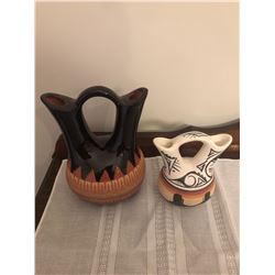 2 Ceramic Vases