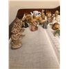 Image 2 : Small Ceramic Figurines Lot