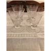 Image 1 : 4 small glasses