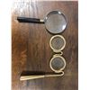 Image 1 : 2 Magnifying glasses