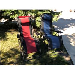 2 zero gravity chairs