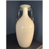 Image 1 : White Glass Vase