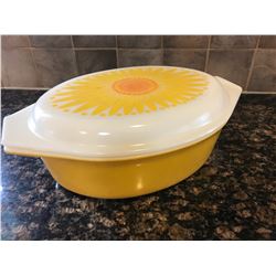 Pyrex casserole dish