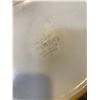Image 2 : Pyrex casserole dish