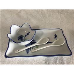 Small dish and spoon set